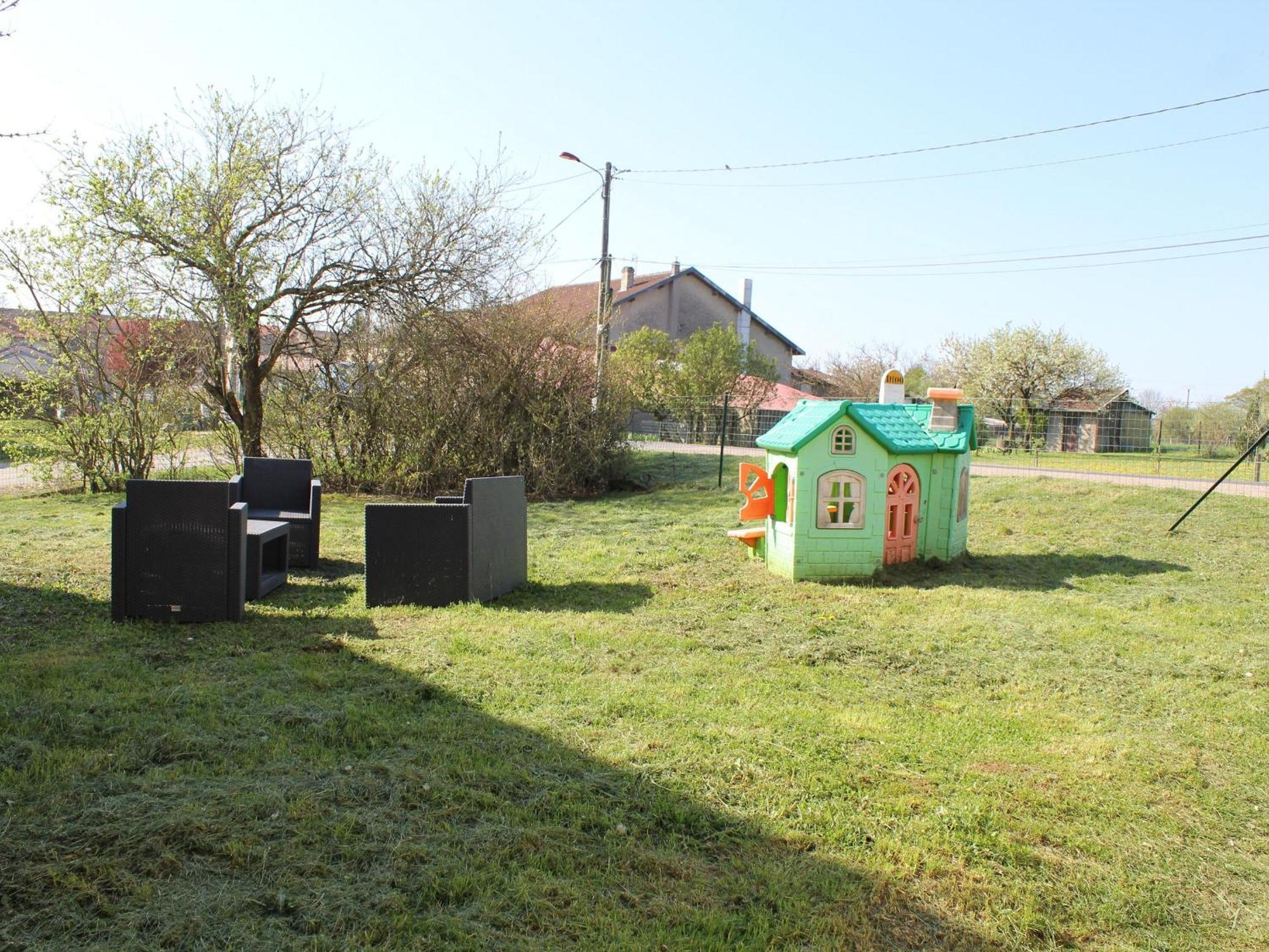 Gîte Lironville, 4 pièces, 6 personnes - FR-1-584-73 Extérieur photo